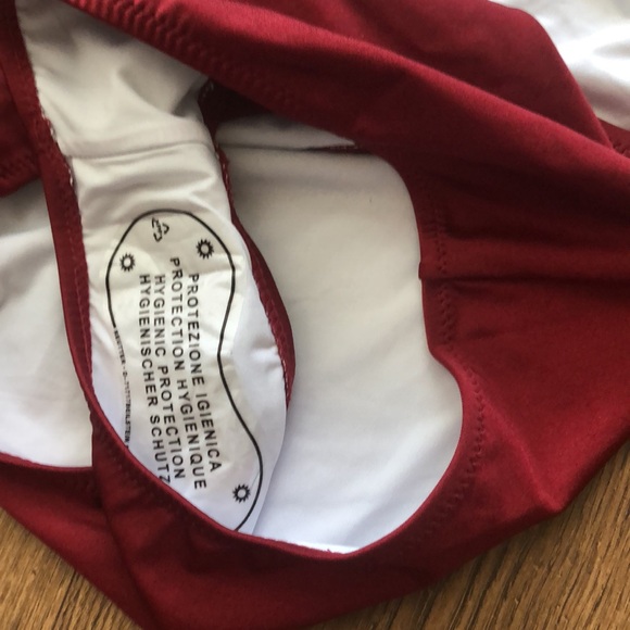 💰SOLD💰 Ruffle Swimsuit - Picture 3 of 3